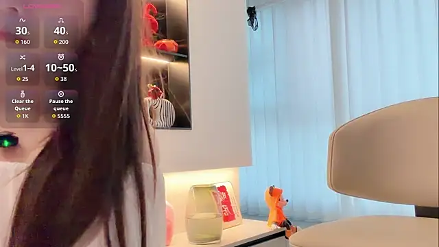 Snapshot of tingting-youu chatting on April 14, 10:32 am tingting-youu online show from April 14, 10:32 am