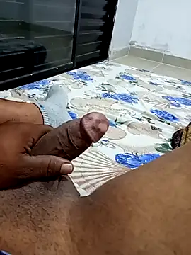 pkmoreno online show from April 5, 11:46 pm