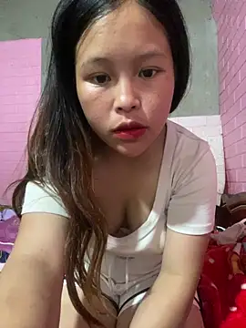 Snapshot of Hini_cute chatting on April 5, 10:45 am Hini cute online show from April 5, 10:45 am