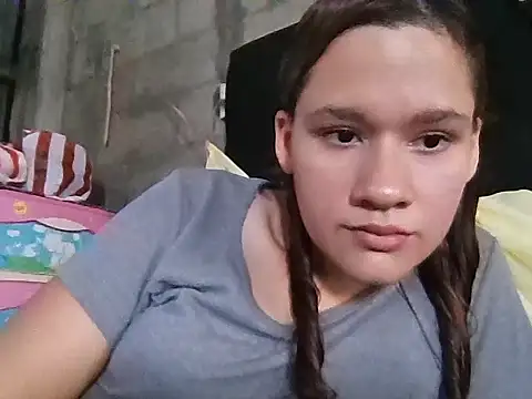 JennifferJilson online show from April 5, 9:45 pm