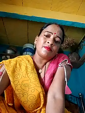 Snapshot of Reenu_bhabi chatting on July 24, 7:39 am Reenu bhabi online show from July 24, 7:39 am