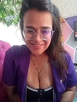 Snapshot of rochylinda chatting on April 23, 3:25 pm rochylinda online show from April 23, 3:25 pm