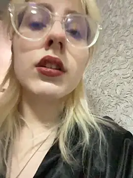 Picxel  online show from April 7, 5:02 pm