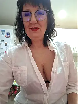 Snapshot of LaliaMia chatting on November 17, 3:23 am LaliaMia online show from November 17, 3:23 am