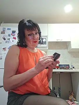 Snapshot of LaliaMia chatting on December 14, 3:34 am LaliaMia online show from December 14, 3:34 am