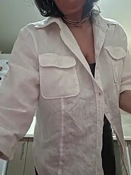 LaliaMia online show from February 2, 2:32 am