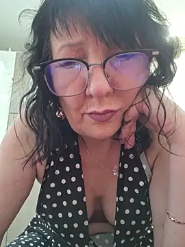 LaliaMia online show from April 16, 1:01 pm