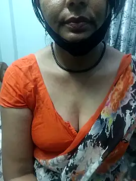 Snapshot of flora-jasmine-telugu chatting on April 9, 1:49 pm flora-jasmine-telugu online show from April 9, 1:49 pm