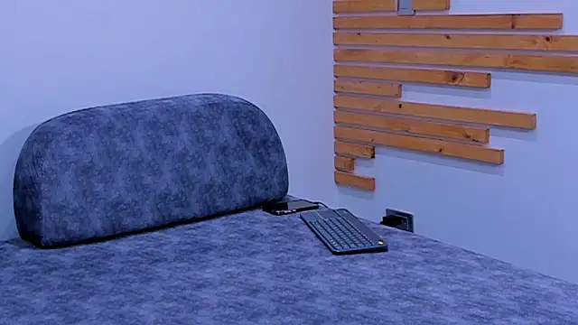 Mateew   online show from April 9, 1:38 pm