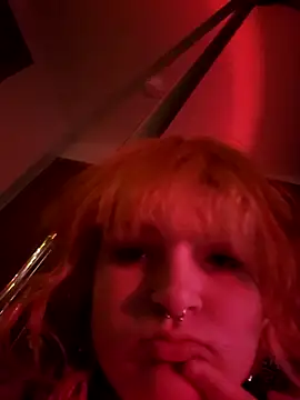 Snapshot of sugarluvvv chatting on April 6, 12:08 am sugarluvvv online show from April 6, 12:08 am