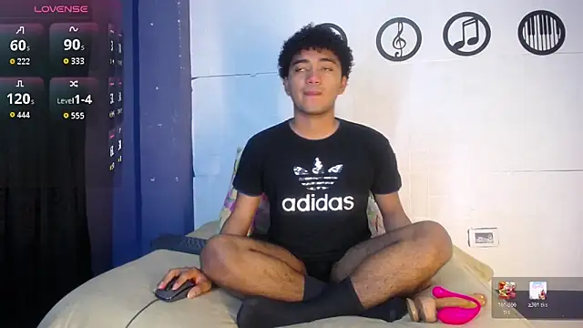 felipecams online show from April 15, 6:20 am