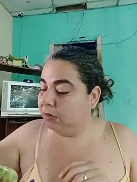 Snapshot of Golositadeamor chatting on May 2, 7:52 pm Golositadeamor online show from May 2, 7:52 pm