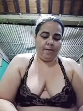 Snapshot of Golositadeamor chatting on May 5, 1:24 am Golositadeamor online show from May 5, 1:24 am