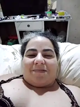 Snapshot of Golositadeamor chatting on June 2, 1:29 am Golositadeamor online show from June 2, 1:29 am