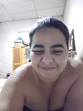 Snapshot of Golositadeamor chatting on July 6, 9:50 am Golositadeamor online show from July 6, 9:50 am