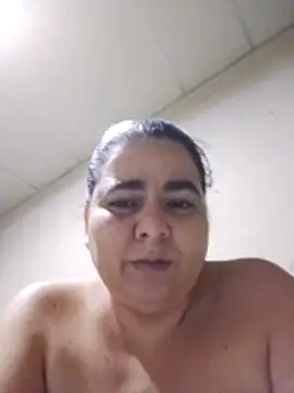 Snapshot of Golositadeamor chatting on July 15, 3:01 am Golositadeamor online show from July 15, 3:01 am