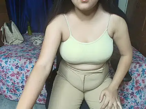 miss -queen online show from May 7, 8:52 am