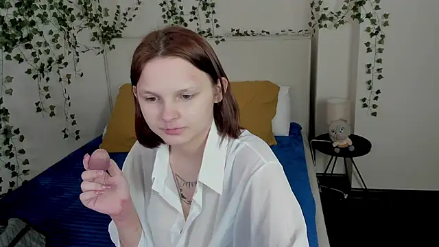 Snapshot of Charlotte_Stee chatting on April 24, 1:52 am Charlotte Stee online show from April 24, 1:52 am