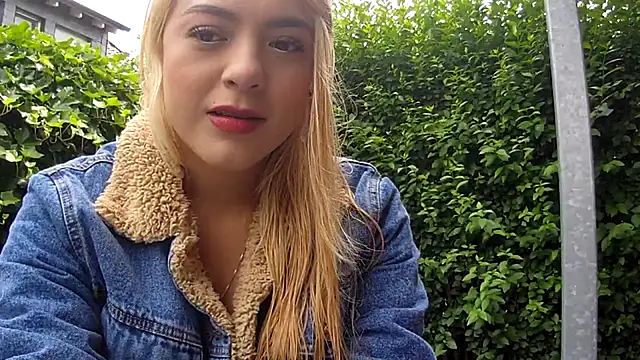 SilvyDiamond online show from June 4, 11:49 am