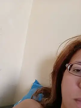 Snapshot of Nisrin_ay chatting on July 14, 8:30 am Nisrin ay online show from July 14, 8:30 am
