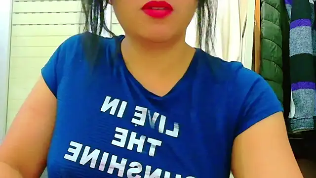 MojaditPussy online show from April 22, 7:37 pm