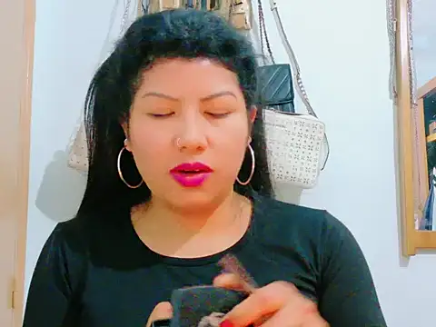 MojaditPussy online show from May 10, 3:28 pm