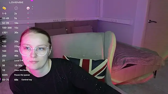 JessieWayy online show from May 19, 1:11 am