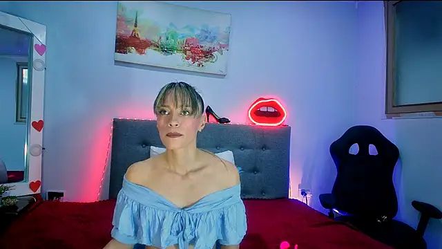 Snapshot of Lorena_sweet33 chatting on July 22, 1:47 pm Lorena sweet33 online show from July 22, 1:47 pm