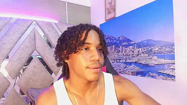 Snapshot of axel_silva4 chatting on May 13, 7:55 pm axel silva4 online show from May 13, 7:55 pm