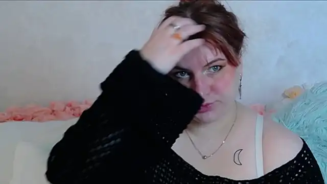 BelladonnaRed online show from May 11, 3:34 am