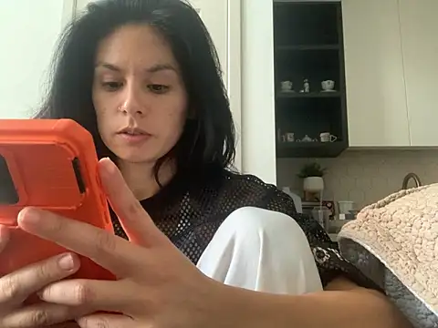 VixenBlade online show from May 15, 2:07 am