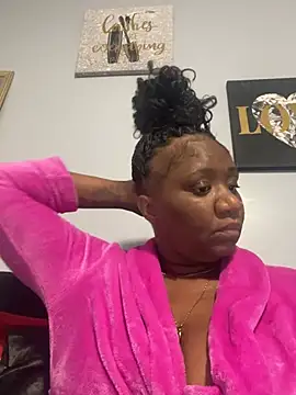 amberchill26 online show from April 26, 2:48 pm