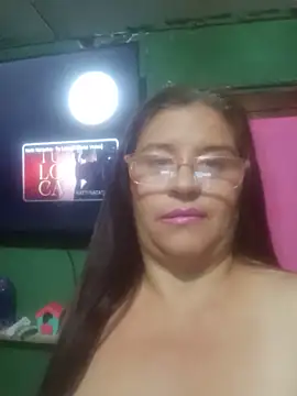 Snapshot of Pato-Andrea26 chatting on June 18, 3:49 pm Pato-Andrea26 online show from June 18, 3:49 pm