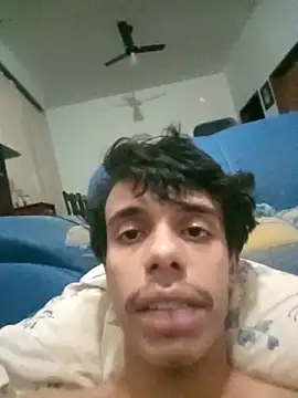 raiotrajado online show from April 9, 2:22 am