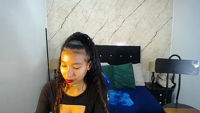 hasley cute online show from April 27, 7:34 pm