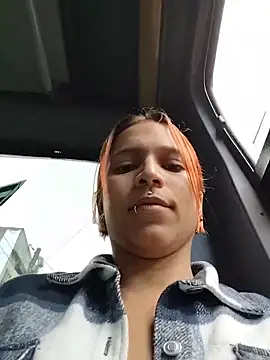 Mia 0-4 online show from May 24, 4:34 pm
