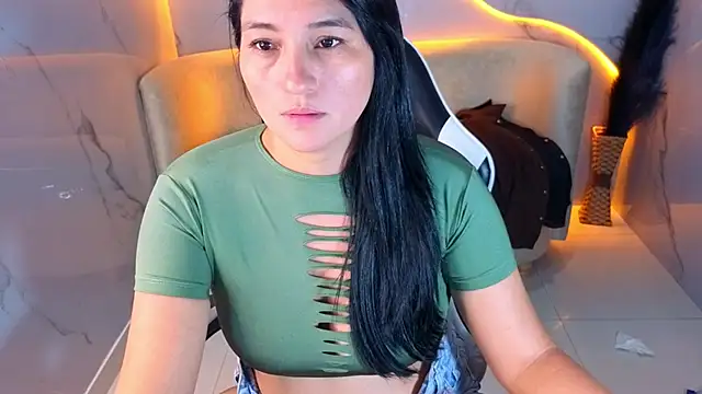 Snapshot of Alisson_tx_ chatting on May 16, 10:41 pm Alisson tx online show from May 16, 10:41 pm