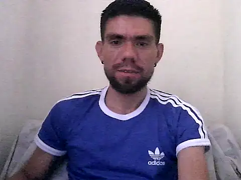 Snapshot of thomas2wood chatting on June 30, 9:49 pm thomas2wood online show from June 30, 9:49 pm