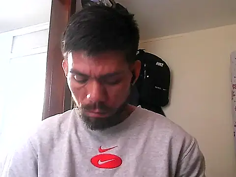 Snapshot of thomas2wood chatting on July 17, 7:30 pm thomas2wood online show from July 17, 7:30 pm