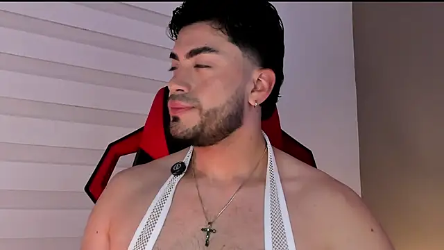 Snapshot of Alexander_Diazz chatting on April 7, 1:22 pm Alexander Diazz online show from April 7, 1:22 pm