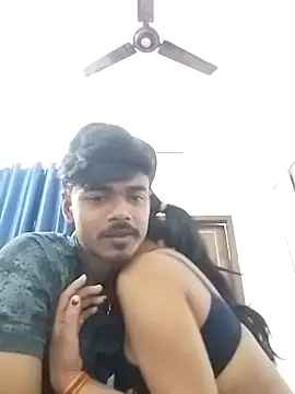 Love-Birdss online show from April 8, 8:42 pm