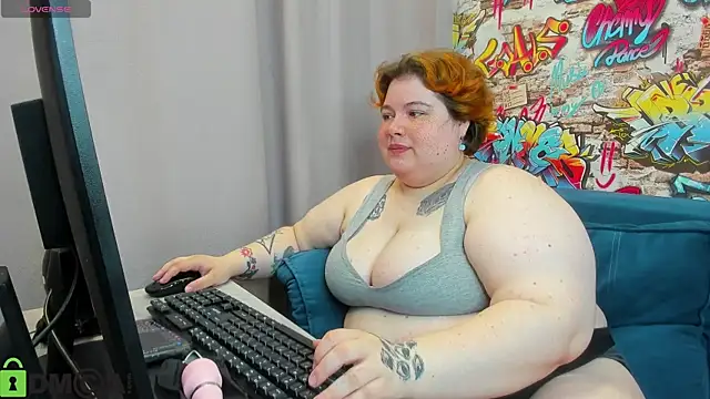 Snapshot of Sew_Sunny chatting on April 23, 12:56 am Sew Sunny online show from April 23, 12:56 am