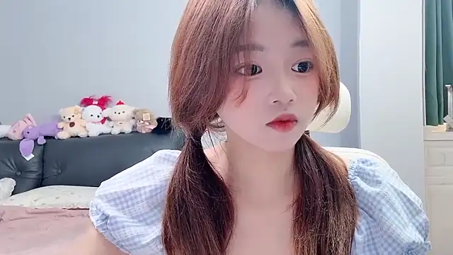 Snapshot of Lilababy00 chatting on May 16, 2:41 am Lilababy00 online show from May 16, 2:41 am