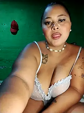 Snapshot of Nikita_Glam chatting on July 2, 3:17 am Nikita Glam online show from July 2, 3:17 am