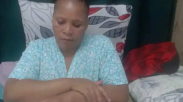 CaramelMelons78 online show from May 12, 4:37 pm