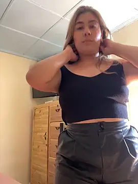  BellaSmith  online show from June 21, 8:22 pm