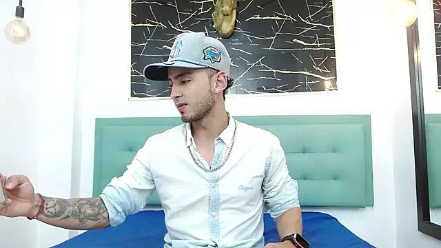 PowerLustX online show from April 14, 3:34 am