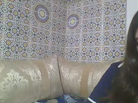 Snapshot of Emma-zetta chatting on April 7, 8:53 pm Emma-zetta online show from April 7, 8:53 pm