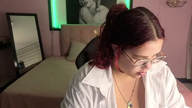 Sweet cat t online show from July 5, 5:36 am