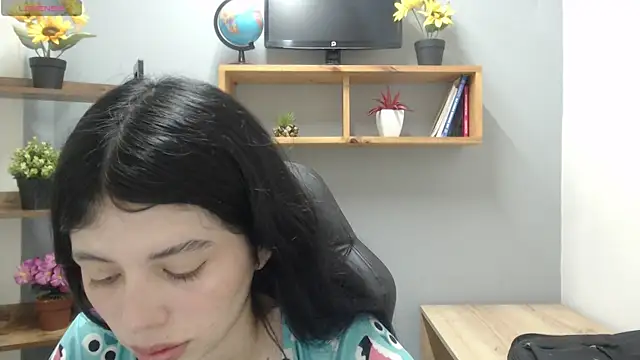 Sophie Copers online show from June 14, 2:52 pm